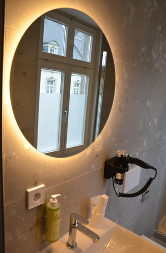 Bathroom 5, Hotel am Wilhelmsplatz, Stuttgart
