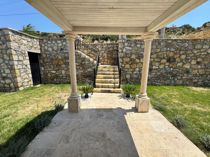 Others 2, Foça Taş Villa, Foça