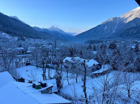 Others 2, The Riviera Hotel Pahalgam, Anantnag