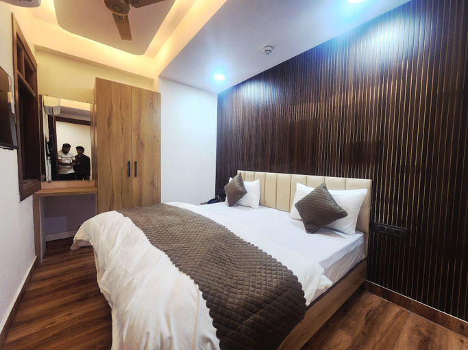 Others 3, Oly Hotel Sky Inn, Delhi
