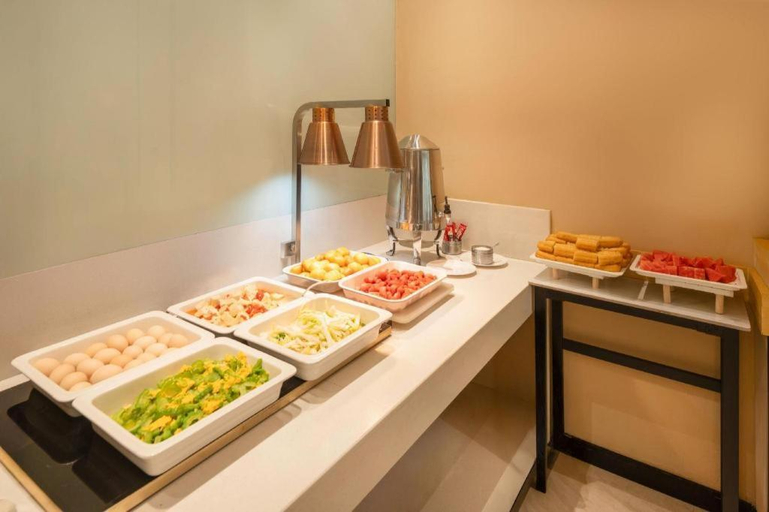 Food & Drinks 4, City Comfort Inn Baise Jingxi Caifu Plaza, Baise