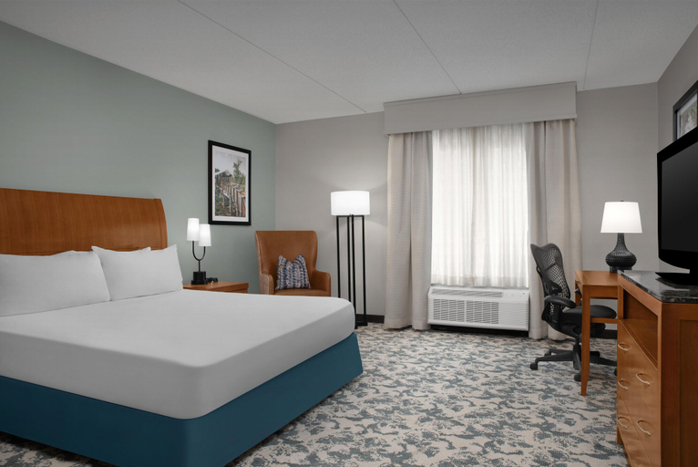 Bedroom 3, Hilton Garden Inn Tallahassee Central, Leon