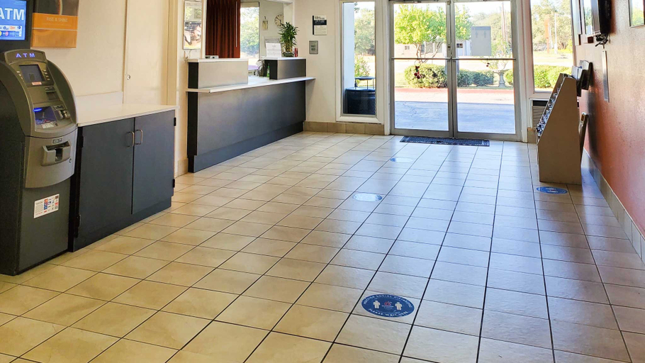 Public Area 2, Motel 6 Elk City, OK, Beckham