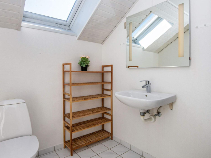 Bathroom 4, 5 star holiday home in Juelsminde, Hedensted