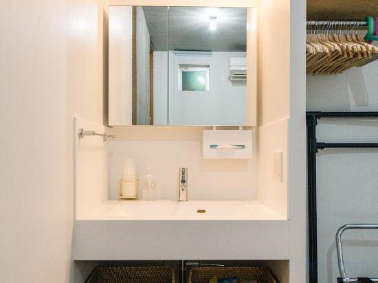 Others 2, TOKYO CABIN, Musashino