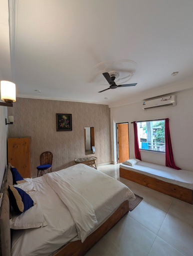 Others 2, Vajra Laxmi Narayan Hotel, Garhwal
