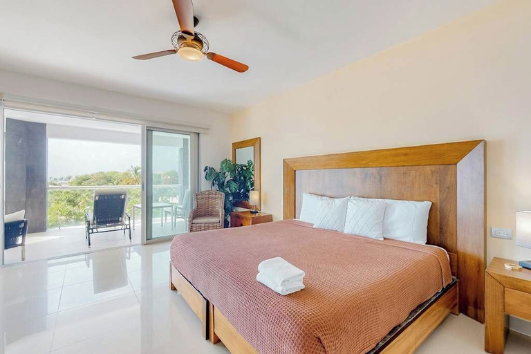 Others 4, Playa Condo: Beach, Pool, & Family Fun!, Cozumel