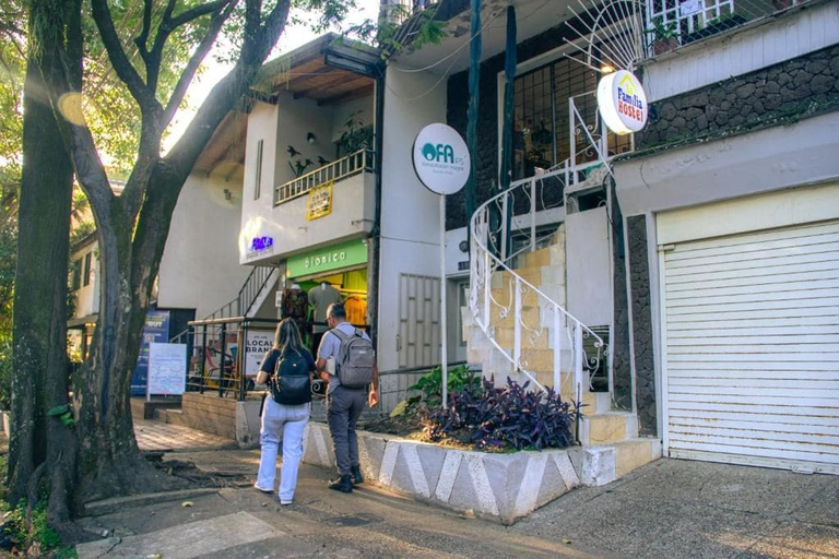 Exterior & Views 2, La Familia Hostel, Medellín
