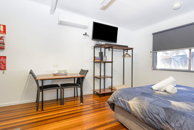 Bedroom, Koala Lodge Studio 1, Clarence Valley- Coast