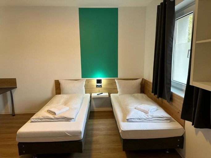 Others 2, Hive Apartments an der B6, Hildesheim