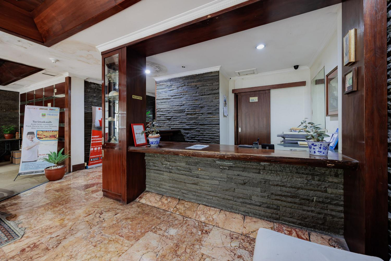 Public Area 3, RedDoorz near WaterBoom Lippo Cikarang, Cikarang