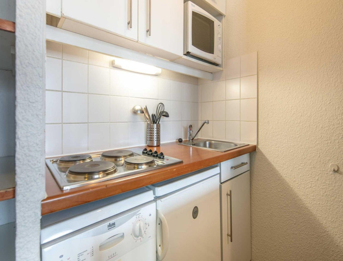 Others 4, Cozy Hideaway With Mountain Vistas, Savoie