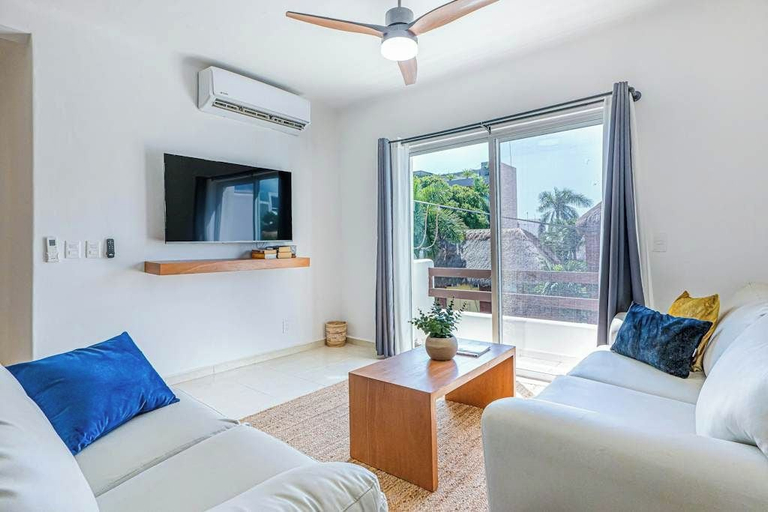 Others 2, Playa Condo, Private Rooftop Terrace & Pool, Cozumel