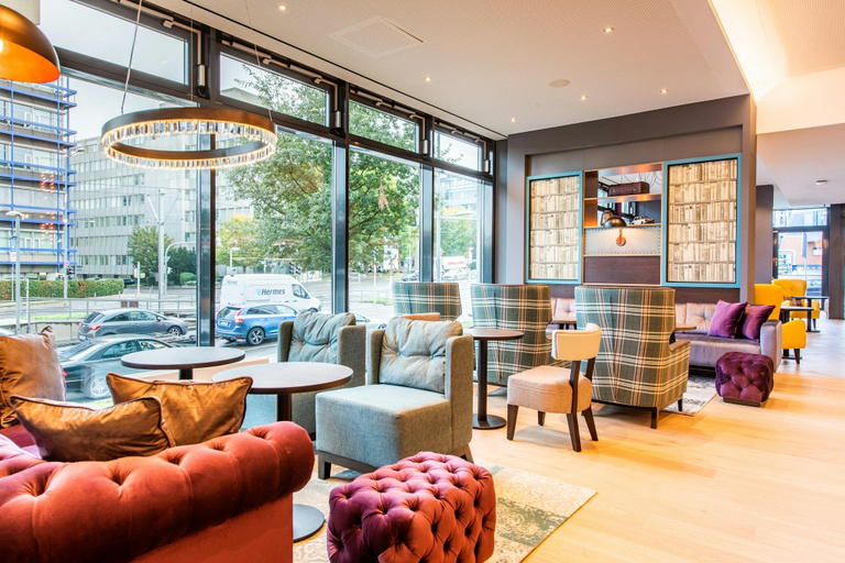 Public Area, Premier Inn Stuttgart Feuerbach, Stuttgart