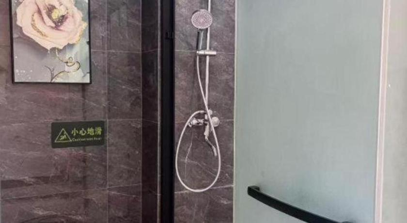 Bathroom 3, Jiuzhaigou Beautiful Time Hotel, Ngawa Tibetan and Qiang