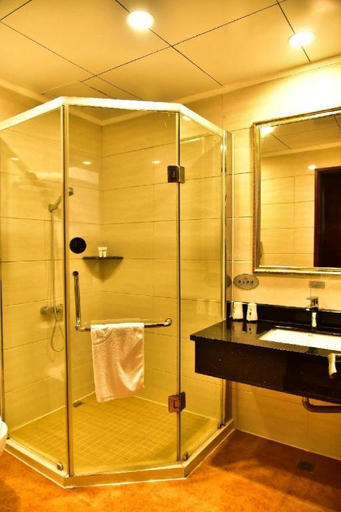 Bathroom 4, Zhongshan Hui Quan Hotel, Zhongshan