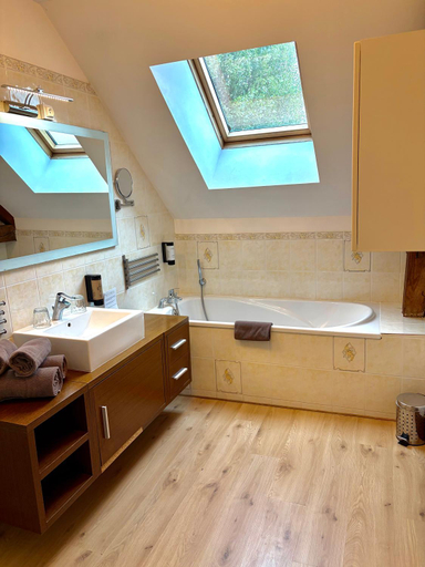 Bathroom, Domaine de la Haie des Granges, Eure