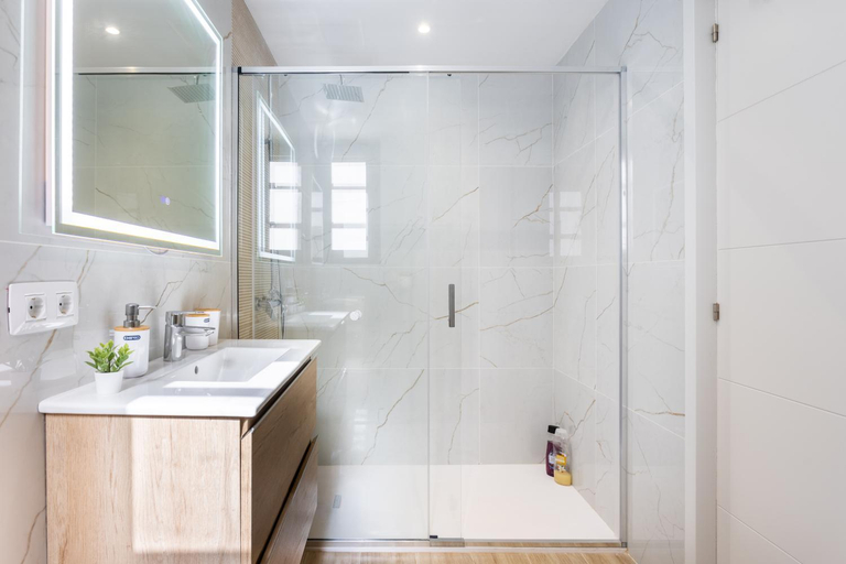 Bathroom 3, SUNSET LUXURY VILLA in PARQUE SANTIAGO 1, Santa Cruz de Tenerife