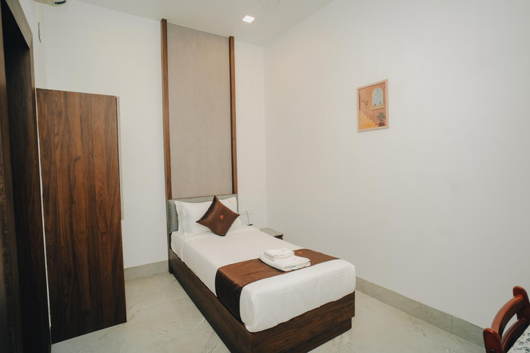 Bedroom 5, Hotel The Castle, Dhanbad