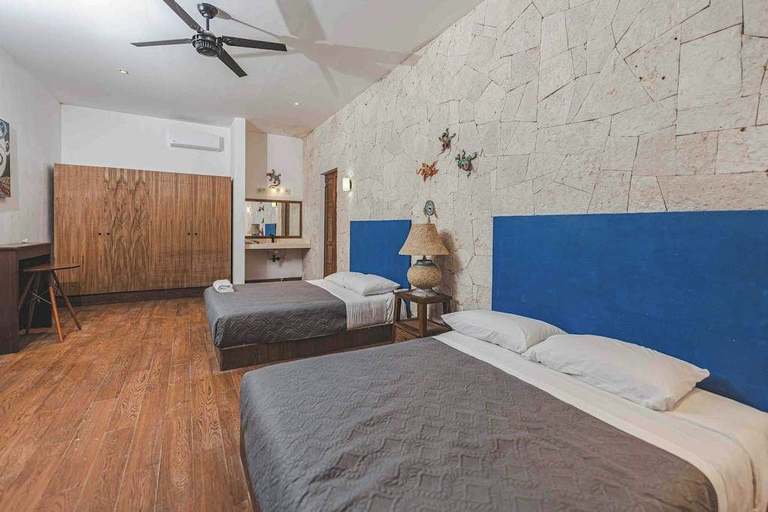 Others 3, Beachfront Home Private Pool, Jacuzzi, Sauna, Cozumel
