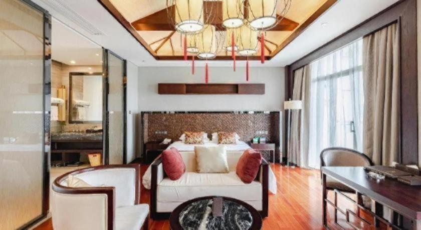 Bedroom 2, Lanxi Xingmao Resort Hotel, Lu'an