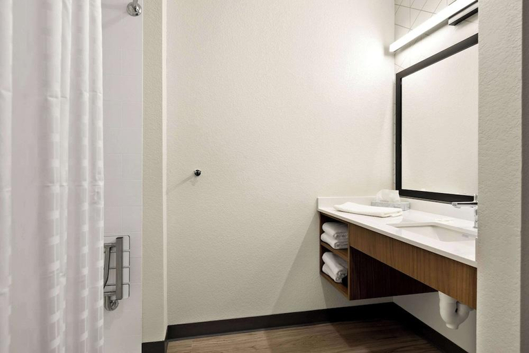 Bathroom 5, Everhome Suites Nampa Boise, Canyon
