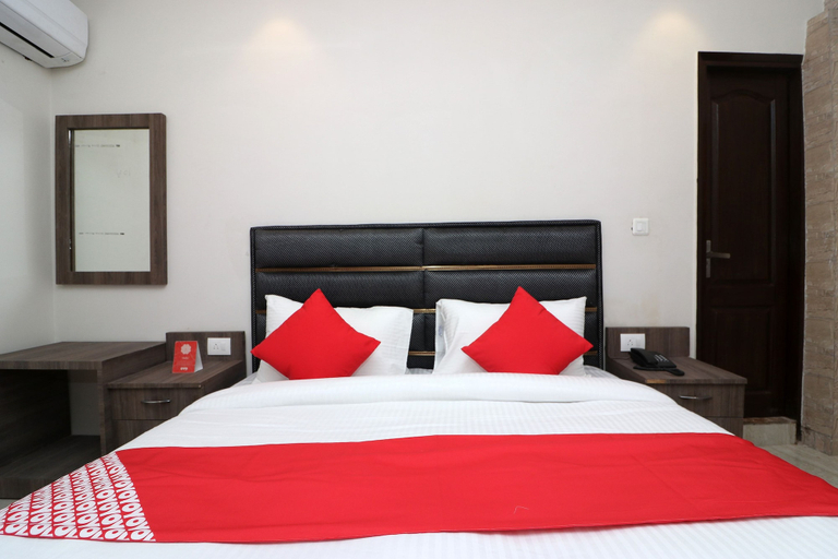 Others 4, Hotel O Madhurapuri, Kozhikode