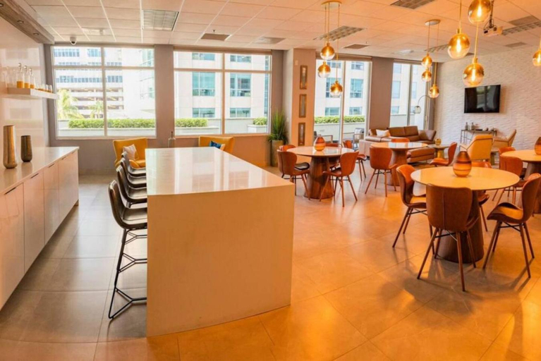 Food & Drinks 5, Two Bedroom Oceanview Apartment in Brickell, Miami-Dade