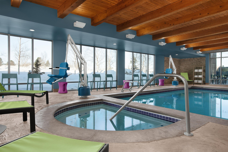 Sport & Beauty 5, Home2 Suites by Hilton Anchorage / Midtown, Anchorage