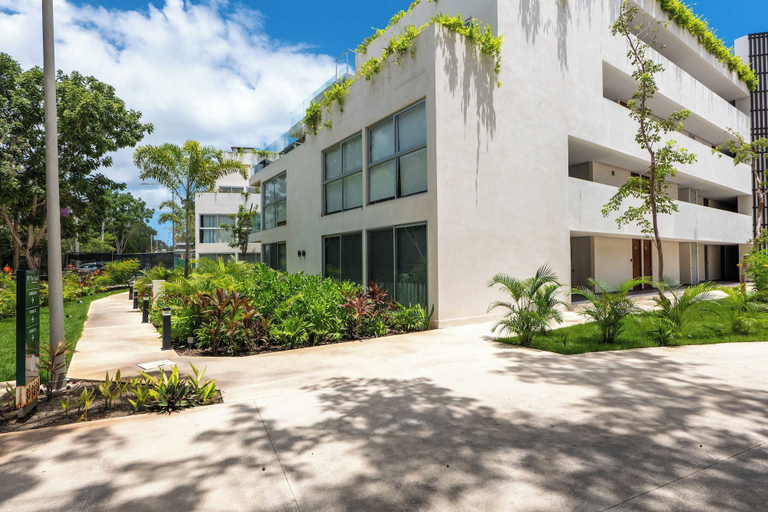 Others 3, Playacar 1BR Resort Pool & Dog-friendly, Cozumel