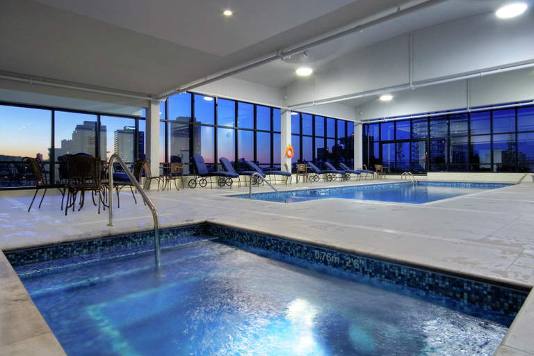 Sport & Beauty 3, Hilton Garden Inn Montréal Centre-ville, Montréal