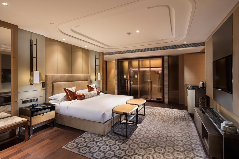 Bedroom 3, Hilton Jinan South Hotel & Residences, Jinan