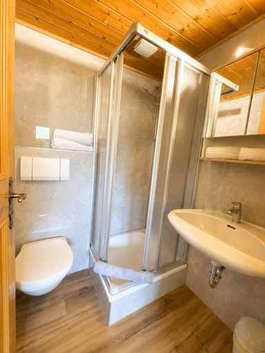 Bathroom, Waldhof, Imst