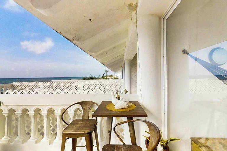 Others 2, Beachfront 1BR Suite With Terrace & Ocean View, Cozumel