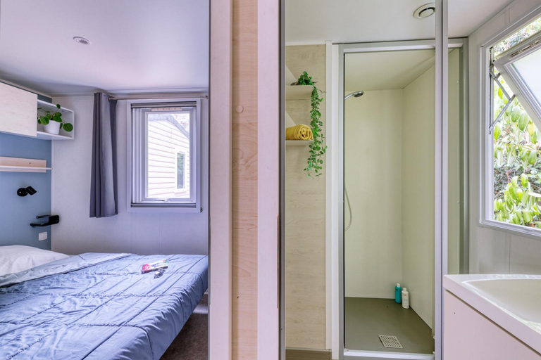 Bedroom, Nantes Camping Le Petit Port, Loire-Atlantique