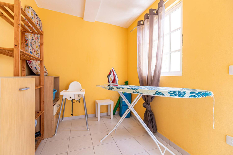 Bedroom, Cozy villa in Madronal de Fanabe with large private pool, Santa Cruz de Tenerife