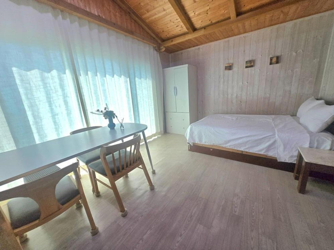 Bedroom 2, Tongyeong Yokjido Pension BlueC, Tongyeong