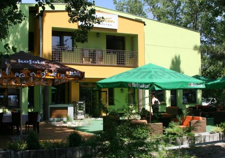 Exterior & Views 1, Garni Hotel Cosmopolitan, Senec