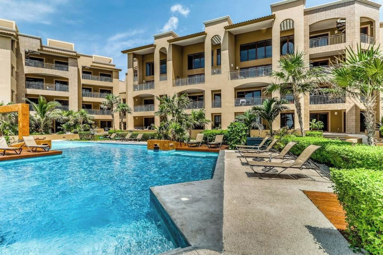 Others 3, Oceanfront Condo: Infinity Pool & Beach Access, Cozumel