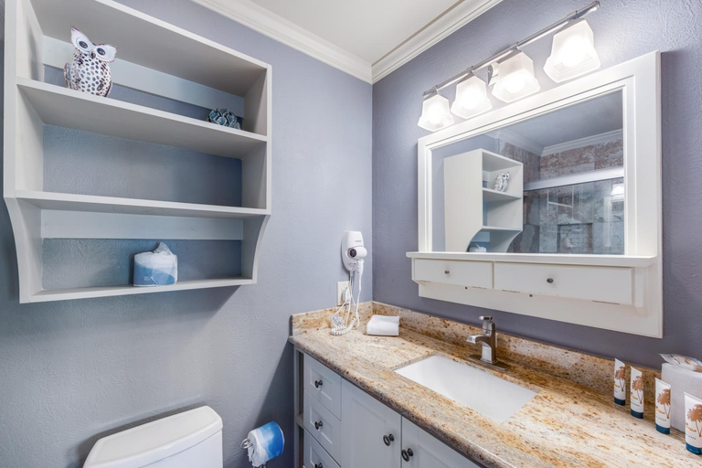 Bathroom 3, Beach Blessing LCV31, Nueces