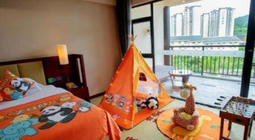 Bedroom 3, Liuzhou Sanjiang Dongxiang Hotel, Liuzhou