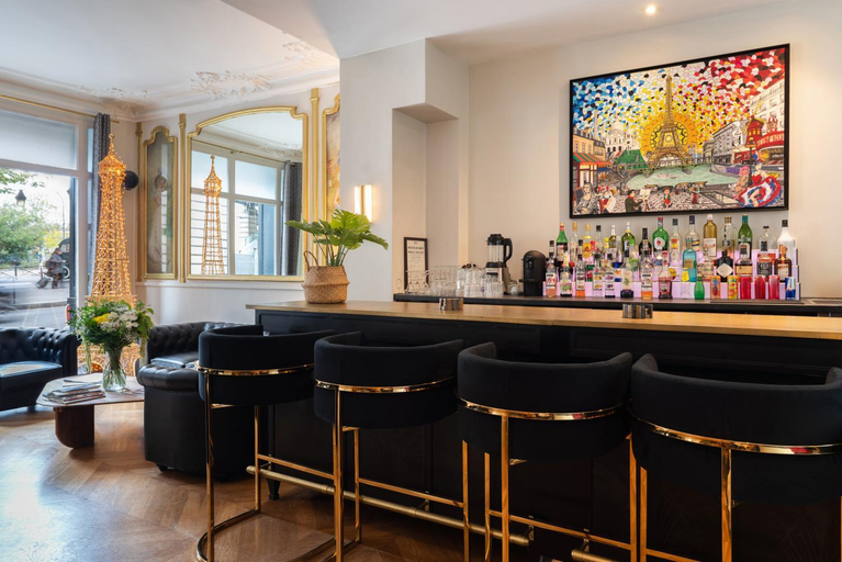 Food & Drinks 5, Hotel Eiffel Seine, Paris