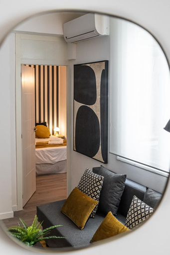 Bedroom 2, Queens Chueca III - Alquiler Corta Duracion, Madrid