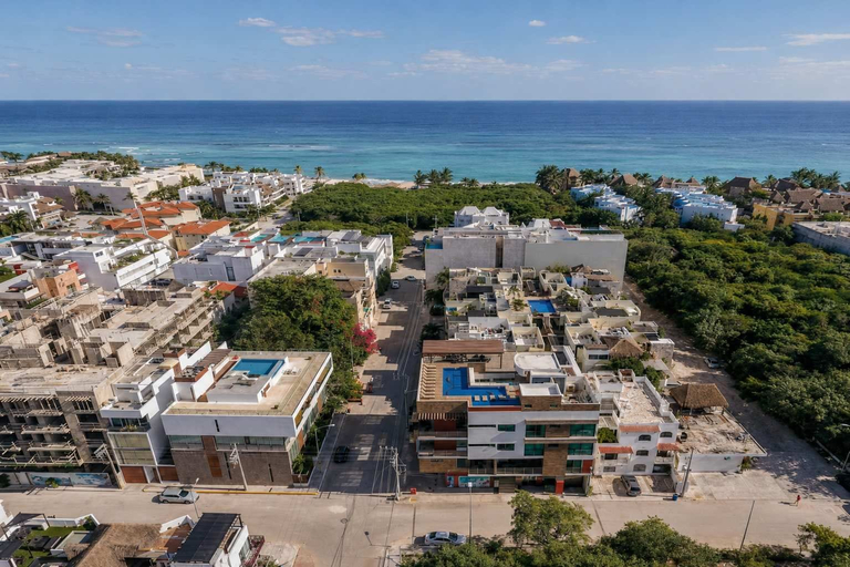 Others 3, 2BR Playa Condo: Rooftop Pool, Steps to 5th Ave, Cozumel