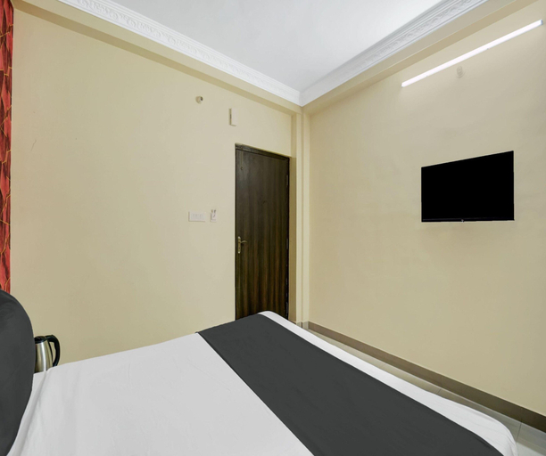 Others 3, Deluxe Room Hotel Radhika Inn, Patna