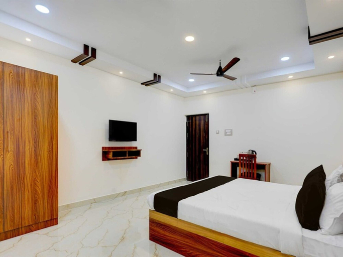 Others 5, Deluxe Room Saibala Lodge, Vellore