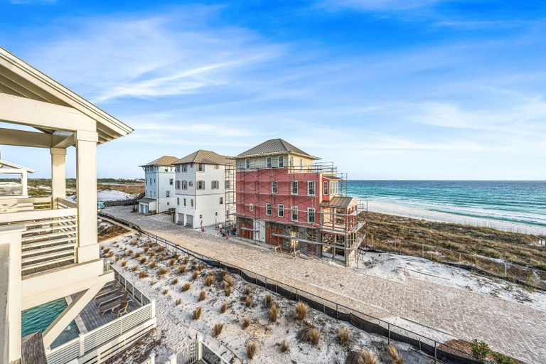 Others 3, Paradise Cove, Walton