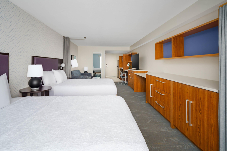 Bedroom 3, Home2 Suites by Hilton Champaign/Urbana, Champaign