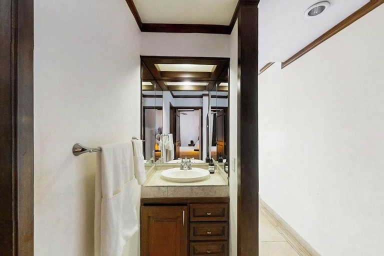 Others 5, Beachfront 1BR Suite With Terrace & Ocean View, Cozumel