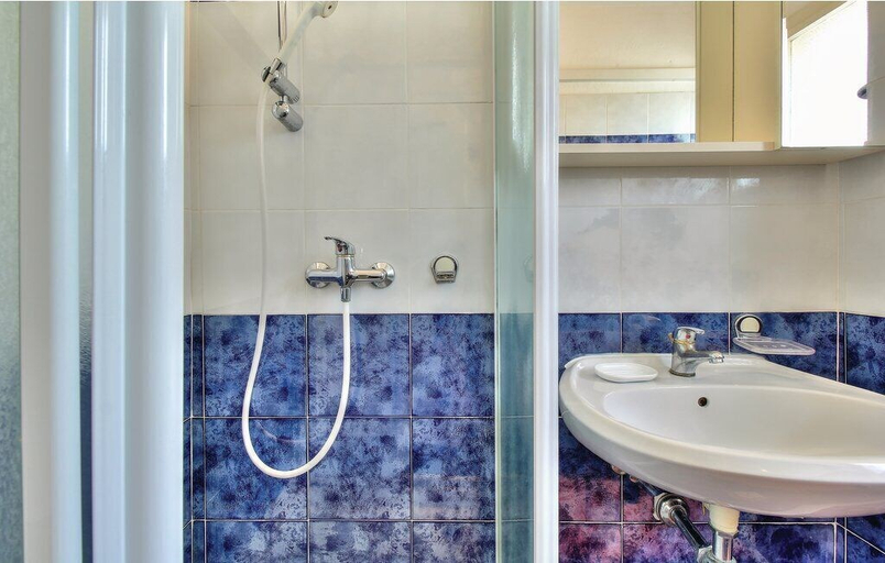 Bathroom 3, Apartments Durdica, Umag